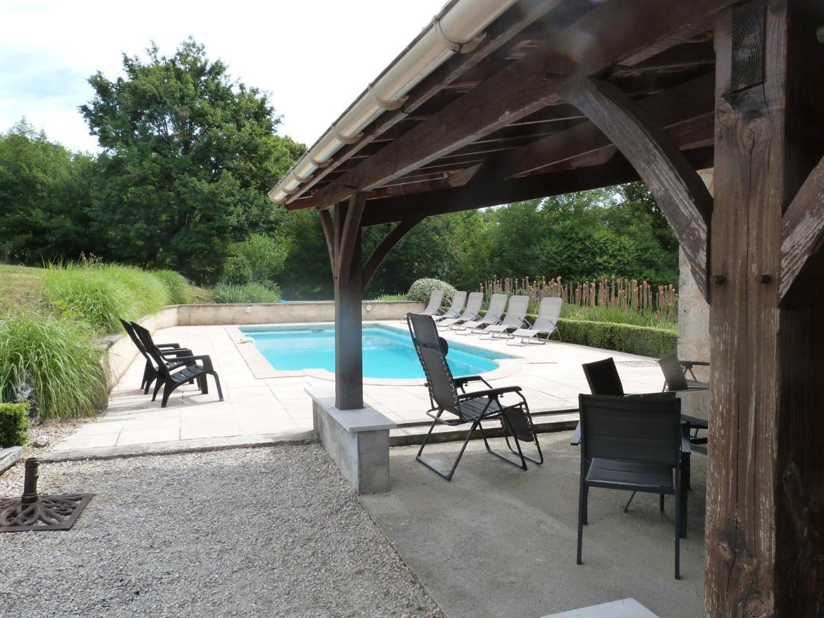 Gite Avec Piscine Proche De St Cirq Lapopie Berganty Exteriér fotografie