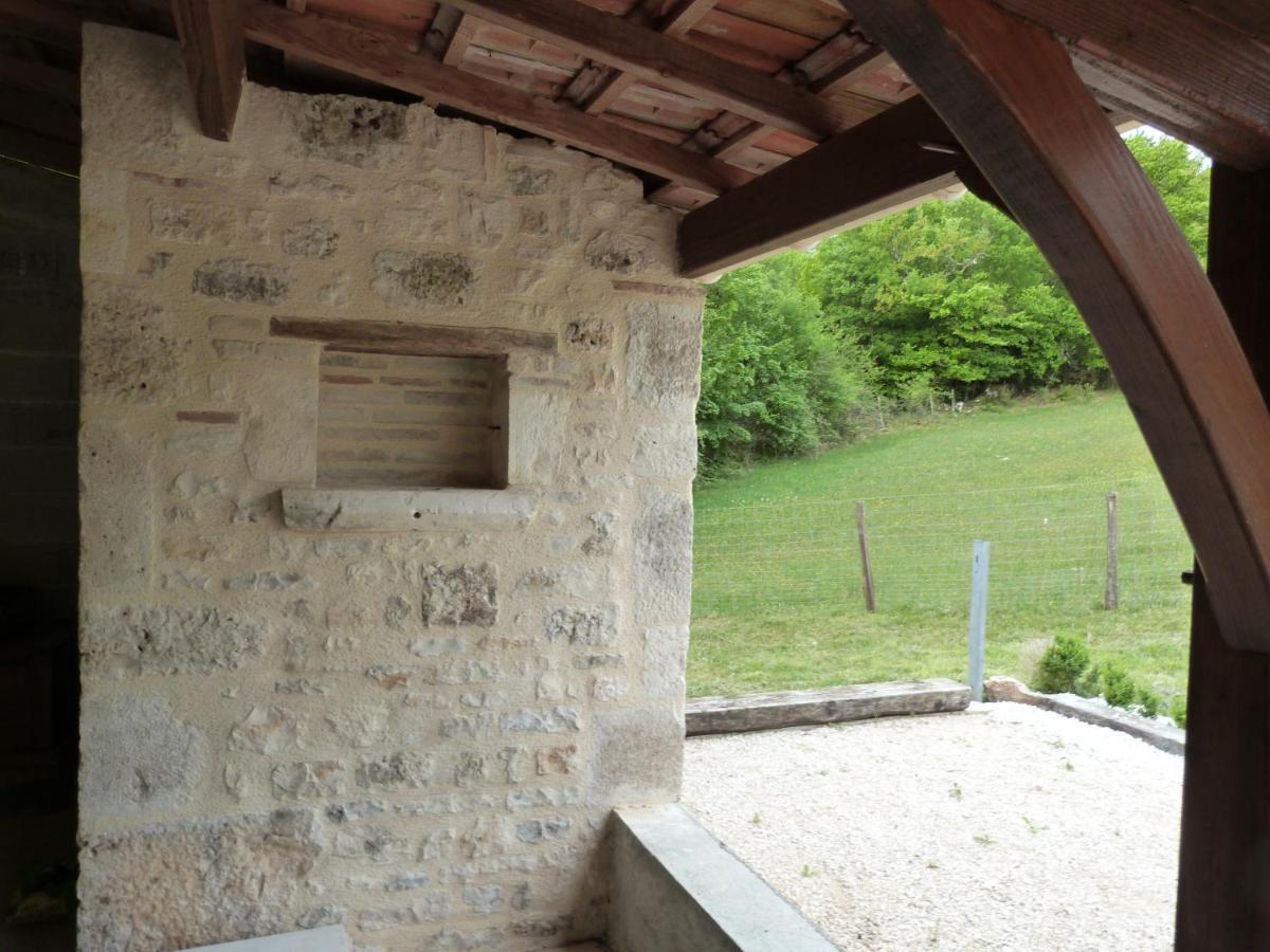 Gite Avec Piscine Proche De St Cirq Lapopie Berganty Exteriér fotografie